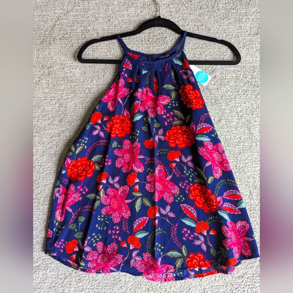 Floral, key hole top